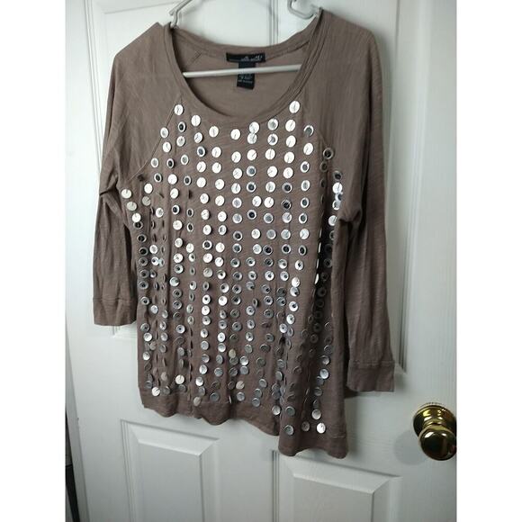Willi Smith Brown Dolman Sleeve Silver Medallion Accent Tee. Size L - Picture 2 of 8